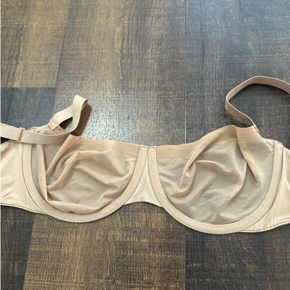 Skims No Show Unlined Balconette Bra Nude Beige Size 32DD - Picture 7 of 8